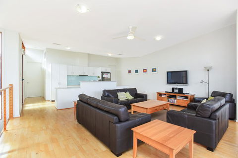 Villa 53 South Shores - Normanville S14 - Mackay Tourism 5