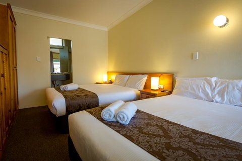Abcot Inn - Mackay Tourism 18