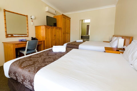 Abcot Inn - Mackay Tourism 17