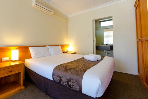 Abcot Inn - Mackay Tourism 19