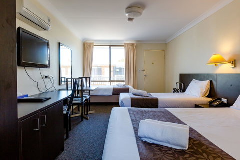Abcot Inn - Mackay Tourism 7
