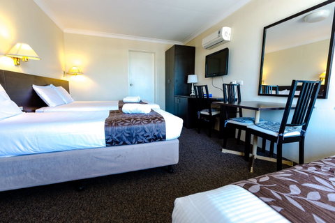 Abcot Inn - Mackay Tourism 8