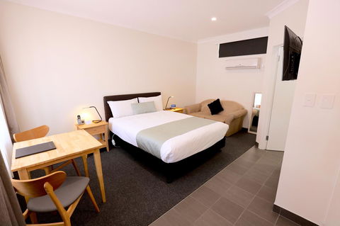 Robe Central Motel - Mackay Tourism 39
