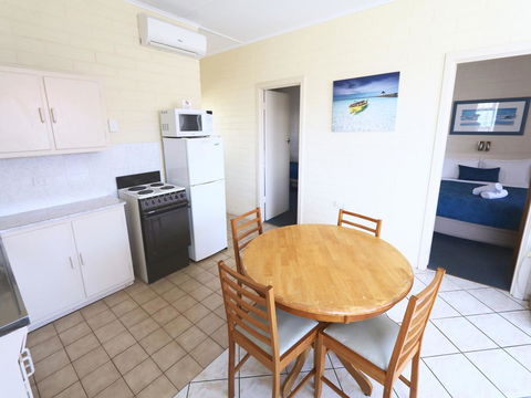 Robe Central Motel - Mackay Tourism 14