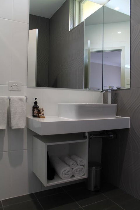 Robe Central Motel - Mackay Tourism 7