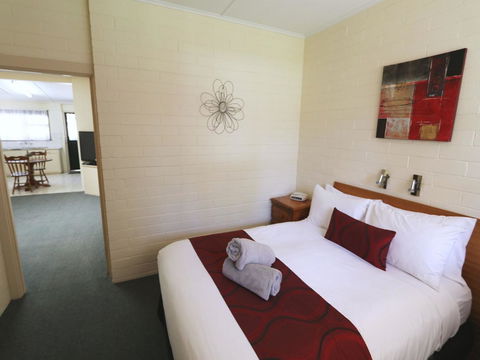 Robe Central Motel - Mackay Tourism 10