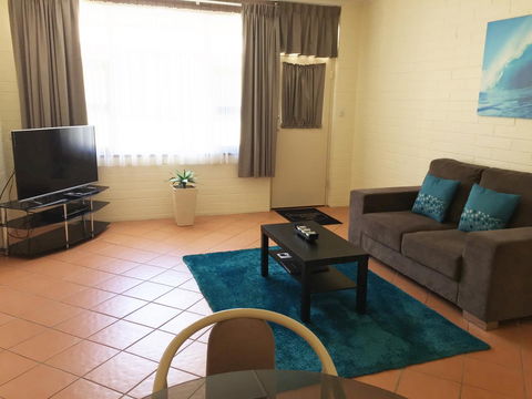 Robe Central Motel - Mackay Tourism 30