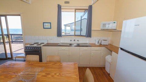 Sandy Feet 31 Gold Coast Drive - Mackay Tourism 12