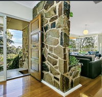 Stunning house with beautiful entertainment area - Mackay Tourism