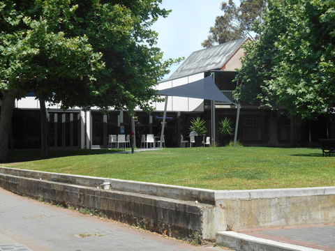 St Francis Winery - Mackay Tourism 19
