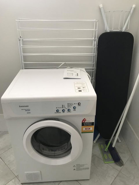 Beachside & Jetty View Apartment 6 - Captain\'s Apt - Mackay Tourism 20