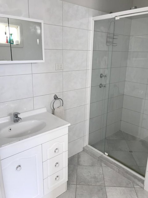 Beachside & Jetty View Apartment 6 - Captain\'s Apt - Mackay Tourism 21