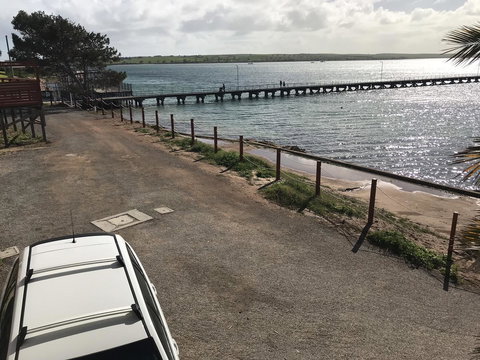 Beachside & Jetty View Apartment 6 - Captain\'s Apt - Mackay Tourism 14