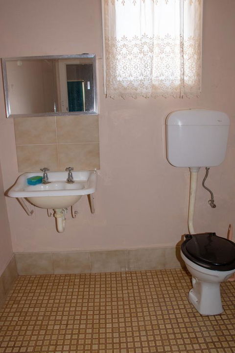 Kimba Units - Mackay Tourism 3