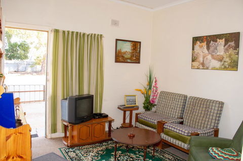 Kimba Units - Mackay Tourism 16