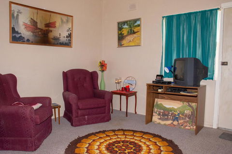Kimba Units - Mackay Tourism 9