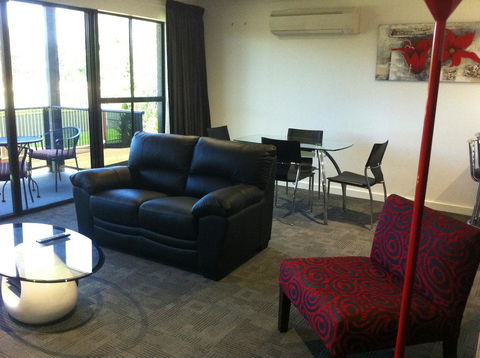 Cattlemans Country Motor Inn & Serviced Apartments - Mackay Tourism 23