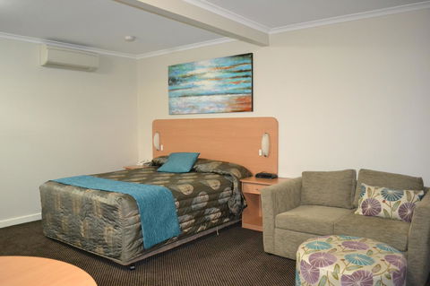 Cattlemans Country Motor Inn & Serviced Apartments - Mackay Tourism 36