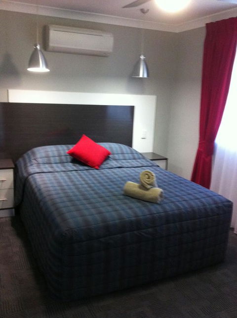 Cattlemans Country Motor Inn & Serviced Apartments - Mackay Tourism 22