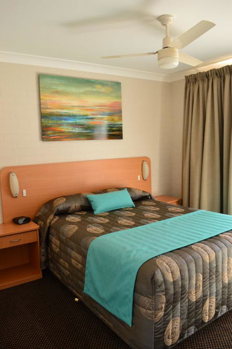 Cattlemans Country Motor Inn & Serviced Apartments - Mackay Tourism 37