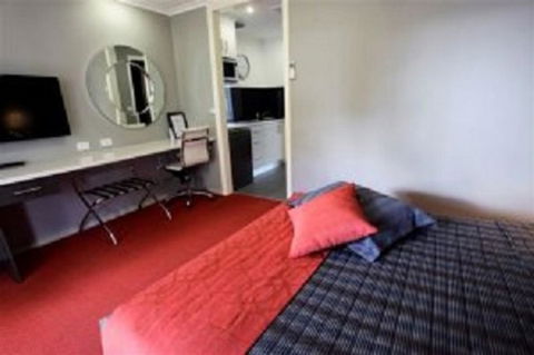 Cattlemans Country Motor Inn & Serviced Apartments - Mackay Tourism 30
