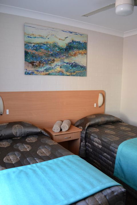 Cattlemans Country Motor Inn & Serviced Apartments - Mackay Tourism 39