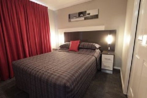 Cattlemans Country Motor Inn & Serviced Apartments - Mackay Tourism 12