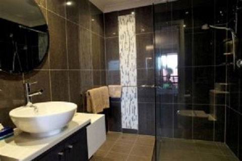 Cattlemans Country Motor Inn & Serviced Apartments - Mackay Tourism 18