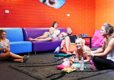 Port Lincoln Studio Apartments - Mackay Tourism 20