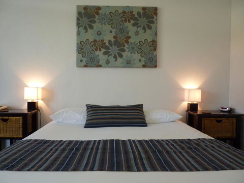 Coonawarra Motor Lodge - Mackay Tourism 2