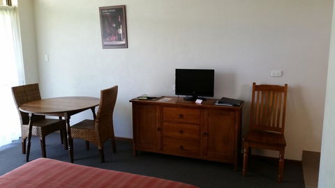 Coonawarra Motor Lodge - Mackay Tourism 13