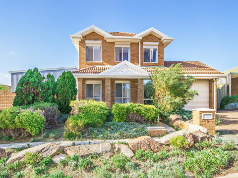 Moana Magic - C21 SouthCoast Holidays - Mackay Tourism 0