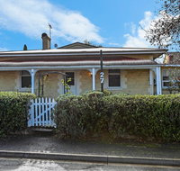 Treasured Memories Cottage - Mackay Tourism