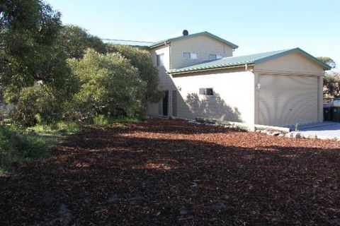 LAS ARENAS - The Sands - BEACH HOUSE - Mackay Tourism 7