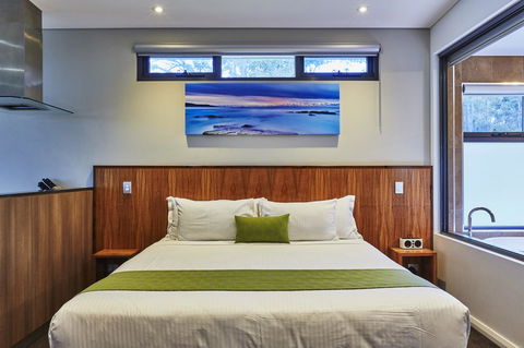 Eight Willows Retreat - Mackay Tourism 20