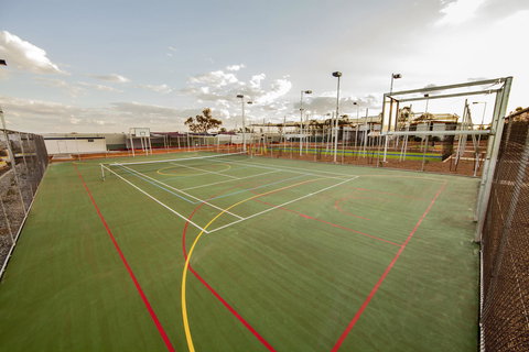 Capricorn Village - Mackay Tourism 21