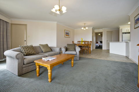 Abbey Beach Resort - Mackay Tourism 28