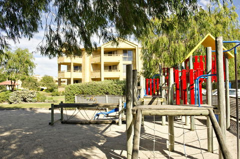 Abbey Beach Resort - Mackay Tourism 40