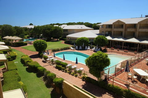 Abbey Beach Resort - Mackay Tourism 31