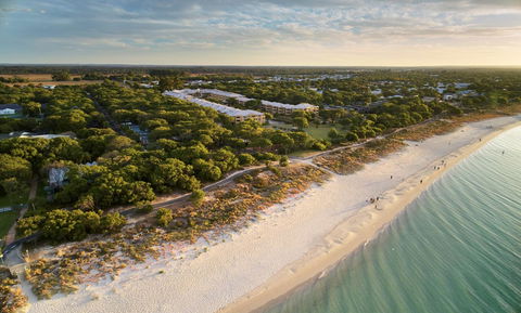 Abbey Beach Resort - Mackay Tourism 2