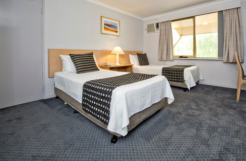 Abbey Beach Resort - Mackay Tourism 22