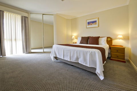 Abbey Beach Resort - Mackay Tourism 9