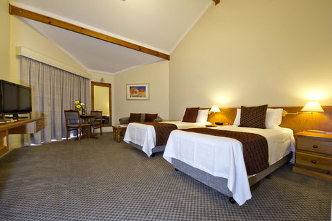 Abbey Beach Resort - Mackay Tourism 15