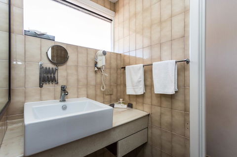 Country Comfort Amity Motel - Mackay Tourism 35