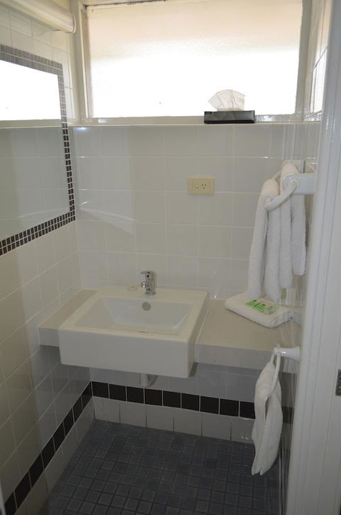 Country Comfort Amity Motel - Mackay Tourism 10
