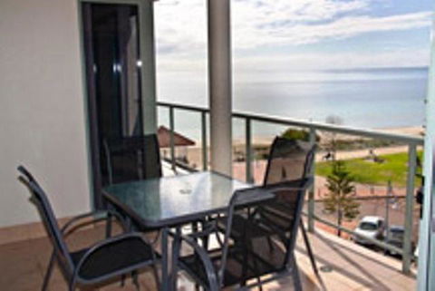 Boardwalk By The Beach - Mackay Tourism 5