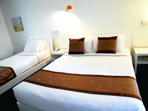 Econo Lodge Rivervale - Mackay Tourism 19
