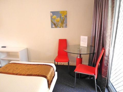 Econo Lodge Rivervale - Mackay Tourism 13