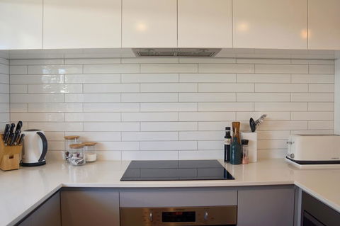 Cottesloe Beachfront Ocean View Apartment - Mackay Tourism 11