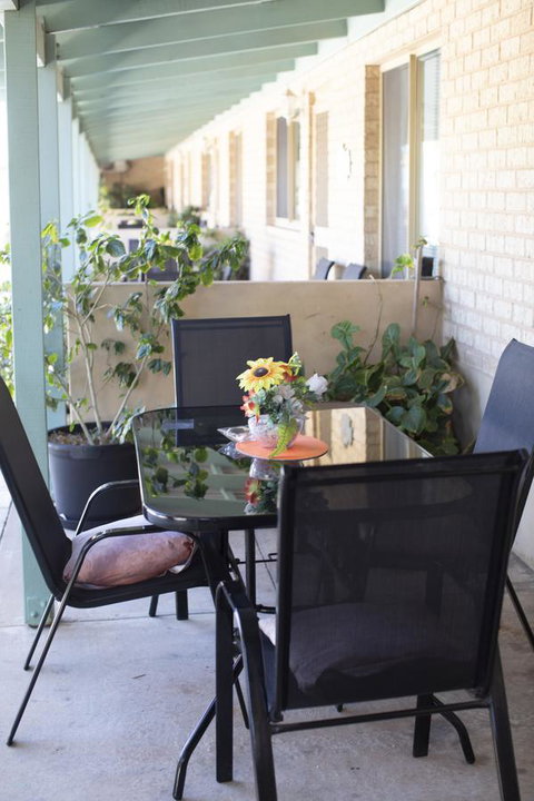 Shark Bay Seafront Apartments - Mackay Tourism 2